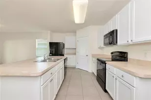 15517 Rose Grove Dr, Bradenton, FL 34212 - Photo 4