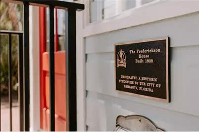 310 S Osprey Avenue, Sarasota, FL 34236 - Photo 2