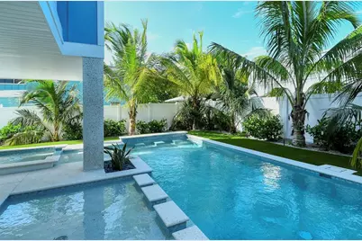 2406 Avenue C, Bradenton Beach, FL 34217 - Photo 78