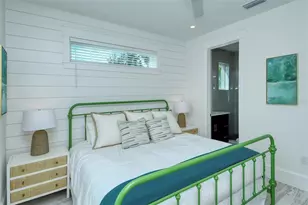 2406 Avenue C, Bradenton Beach, FL 34217 - Photo 32