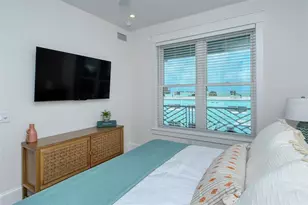 2406 Avenue C, Bradenton Beach, FL 34217 - Photo 50