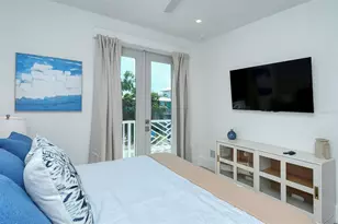 2406 Avenue C, Bradenton Beach, FL 34217 - Photo 30