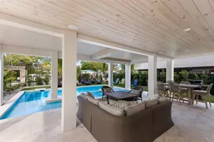 2415 Avenue B, Bradenton Beach, FL 34217 - Photo 54