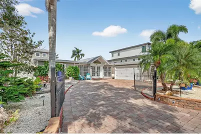 747 Marbury Lane, Longboat Key, FL 34228 - Photo 2