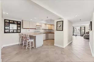 1425 Gulf of Mexico Dr, Longboat Key, FL 34228 - Photo 14
