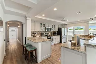 1521 Siesta Dr, Sarasota, FL 34239 - Photo 22