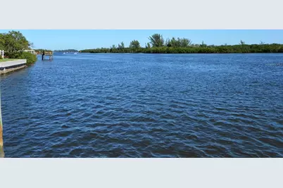 1243 Siesta Bayside Drive #D, Sarasota, FL 34242 - Photo 50