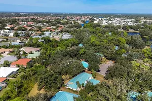 217 Southampton Dr, Venice, FL 34293 - Photo 42