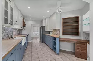 217 Southampton Dr, Venice, FL 34293 - Photo 12