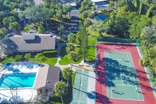 4715 Village Gardens Dr, Sarasota, FL 34234 - Photo 50