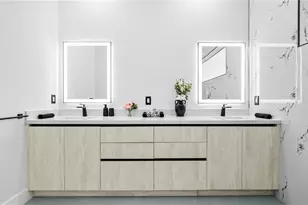 230 W Pine Valley Ln, Rotonda West, FL 33947 - Photo 32