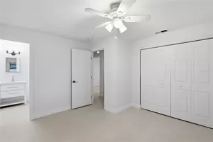 1910 New Hampshire Ave NE, Saint Petersburg, FL 33703 - Photo 36