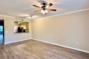 5001 Baraldi Cir, Sarasota, FL 34235 - Photo 10