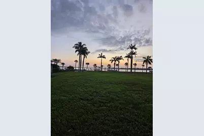 315 Crescent Court E, Bradenton, FL 34208 - Photo 1