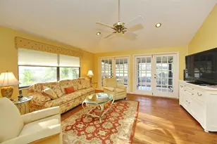 5728 Doral Dr, Sarasota, FL 34243 - Photo 12