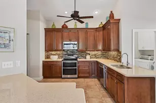 8945 Olde Hickory Ave, Sarasota, FL 34238 - Photo 16