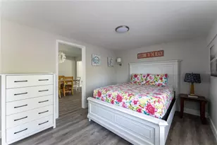 604 Avenida De Mayo, Sarasota, FL 34242 - Photo 10