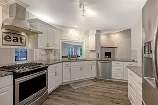 3820 Wilkinson Rd, Sarasota, FL 34233 - Photo 6