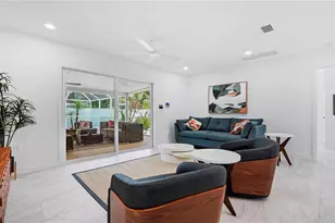 160 Harrison Dr, Sarasota, FL 34236 - Photo 14