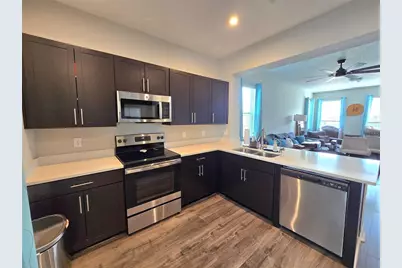 6334 Fairmont Lane, Palmetto, FL 34221 - Photo 10