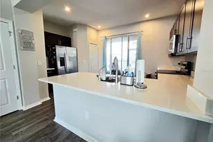 6334 Fairmont Ln, Palmetto, FL 34221 - Photo 8