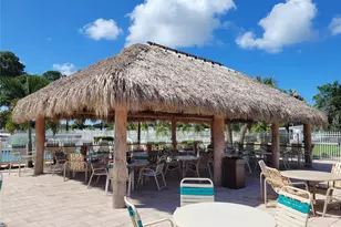 1817 Innisbrook Ln, Sarasota, FL 34234 - Photo 44