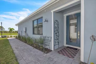 18791 Dayspring Pl, Venice, FL 34293 - Photo 4