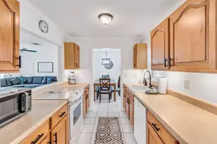 3953 Linwood St, Sarasota, FL 34232 - Photo 8