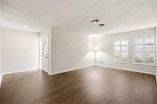 3721 Collins St, Sarasota, FL 34232 - Photo 6