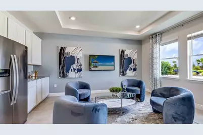 4322 Honeybee Court, Lakewood Ranch, FL 34211 - Photo 2