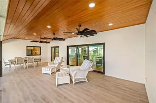 560 Harbor Cove Cir, Longboat Key, FL 34228 - Photo 54