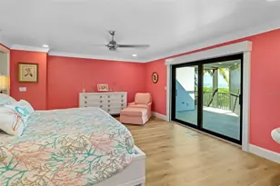 560 Harbor Cove Cir, Longboat Key, FL 34228 - Photo 40
