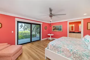 560 Harbor Cove Cir, Longboat Key, FL 34228 - Photo 50