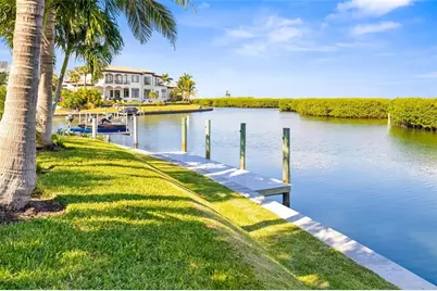 560 Harbor Cove Circle, Longboat Key, FL 34228 - Photo 4