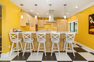 560 Harbor Cove Cir, Longboat Key, FL 34228 - Photo 14