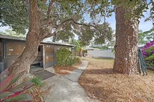 2150 Schwalbe Way, Sarasota, FL 34235 - Photo 26