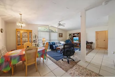 2150 Schwalbe Way, Sarasota, FL 34235 - Photo 8