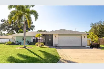 6905 22nd Avenue W, Bradenton, FL 34209 - Photo 1