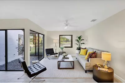 3743 Glen Oaks Manor Drive, Sarasota, FL 34232 - Photo 10