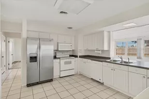 1797 Pomelo Dr, Venice, FL 34293 - Photo 14