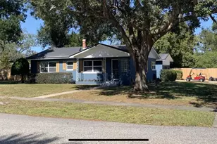 2237 Washington Rd, Mount Dora, FL 32757 - Photo 1