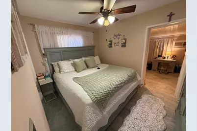 1020 36th Street W, Bradenton, FL 34205 - Photo 8