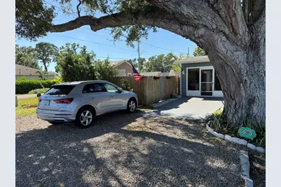 1020 36th Street W, Bradenton, FL 34205 - Photo 4