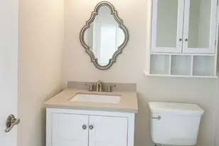 1250 N Portofino Dr, Sarasota, FL 34242 - Photo 10