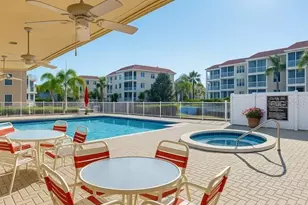 1250 N Portofino Dr, Sarasota, FL 34242 - Photo 4