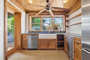 41 S Adams Dr, Sarasota, FL 34236 - Photo 12