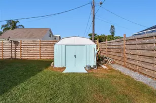 416 41st St W, Palmetto, FL 34221 - Photo 26