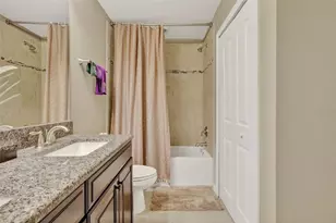 4999 Oarsman Ct, Sarasota, FL 34243 - Photo 34