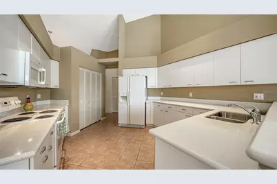 4177 Westbourne Circle, Sarasota, FL 34238 - Photo 14