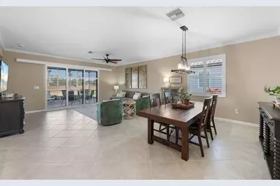 7027 Quiet Creek Drive, Bradenton, FL 34212 - Photo 6